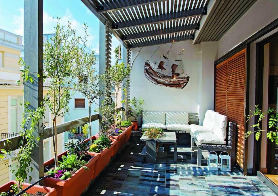Hidesign Athens Tube Luxury Apt In Kolonaki Bagian luar foto